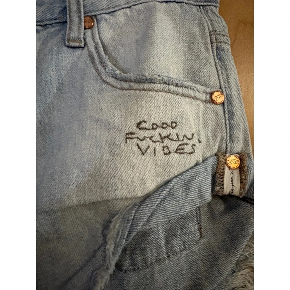 One Teaspoon Bandits Denim Shorts Light Wash Distressed Frayed 22 Good Vibes